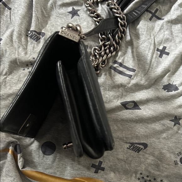 Chic Python Leather Crossbody Bag - Picture 10 of 12